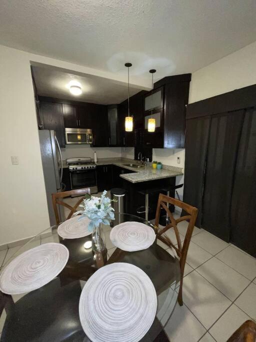 Casa Eliseos, A 5 Minutos De La Linea Fronteriza Villa Nogales  Esterno foto